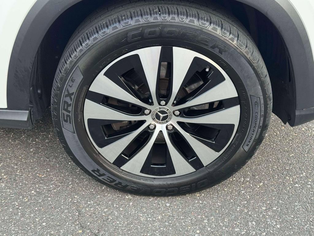 Used 2024 Mercedes-Benz GLE 350 4MATIC image 9