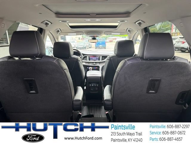 Used 2021 Buick Enclave Avenir w/ Avenir Technology Package AWD/4WD image 18