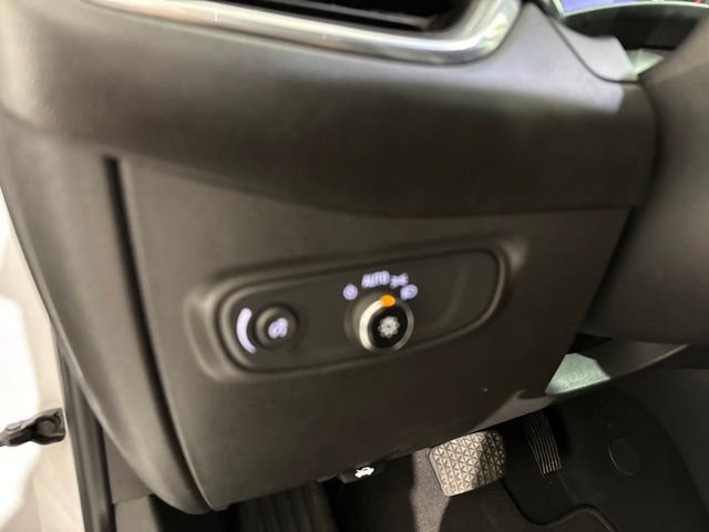 Used 2022 Chevrolet Equinox LT FWD image 21