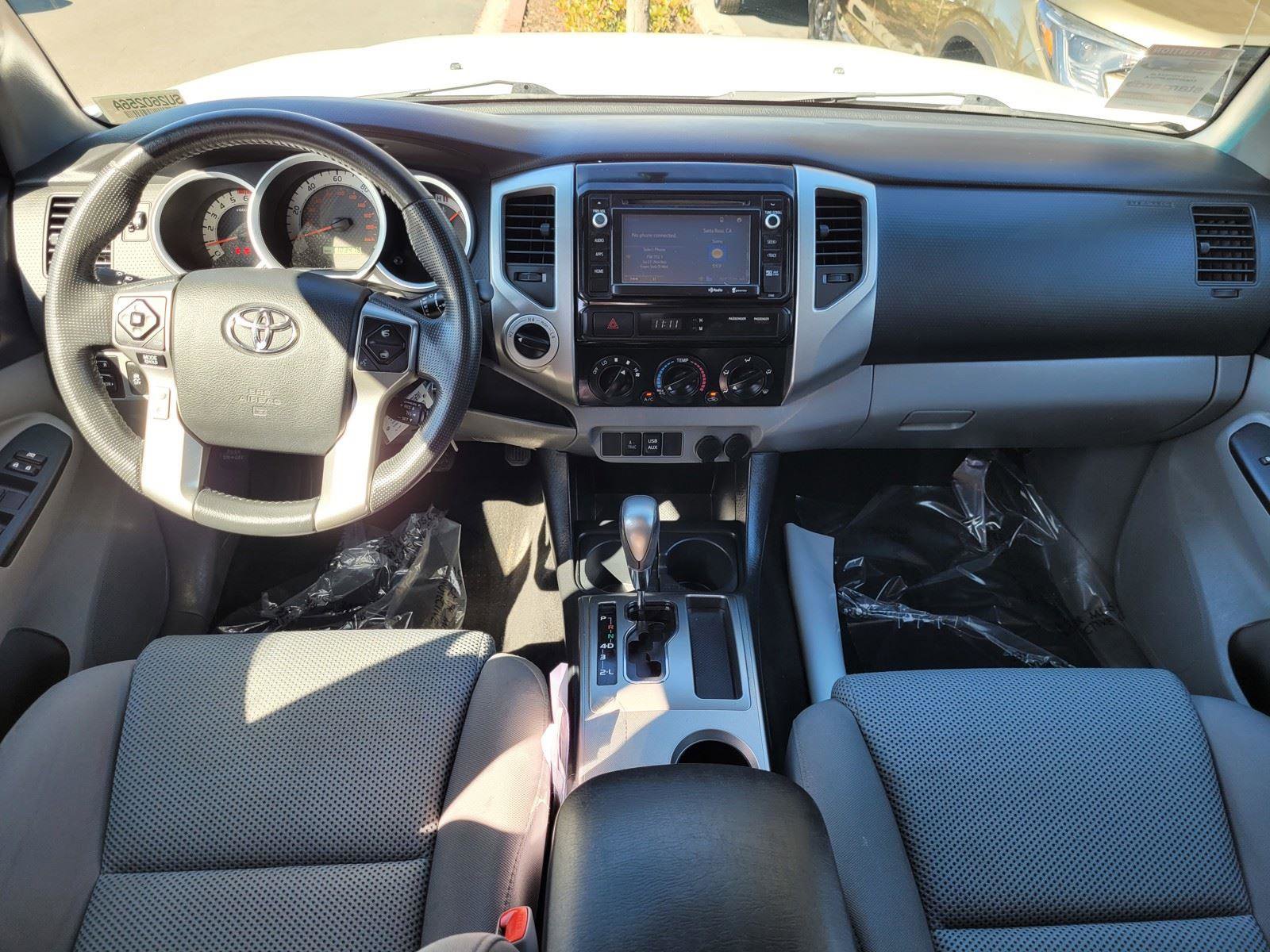 Used 2014 Toyota Tacoma 4x4 Double Cab w/ TRD Off-Road Package image 17