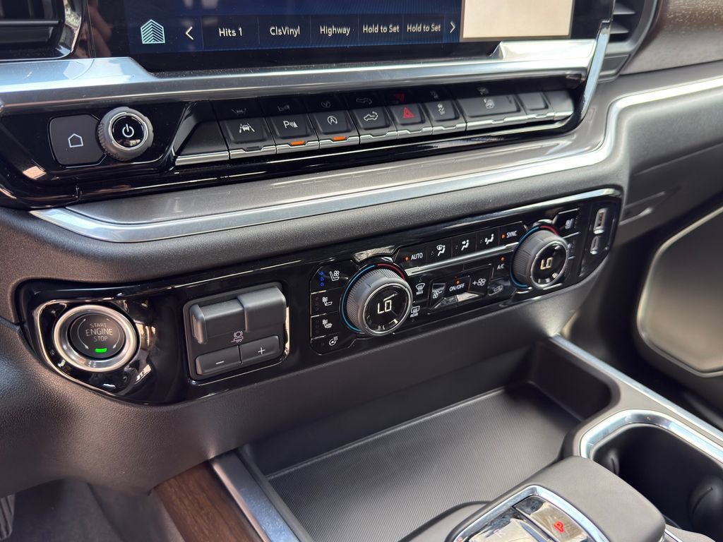 Used 2026 Chevrolet Silverado 1500 High Country w/ Technology Package image 20