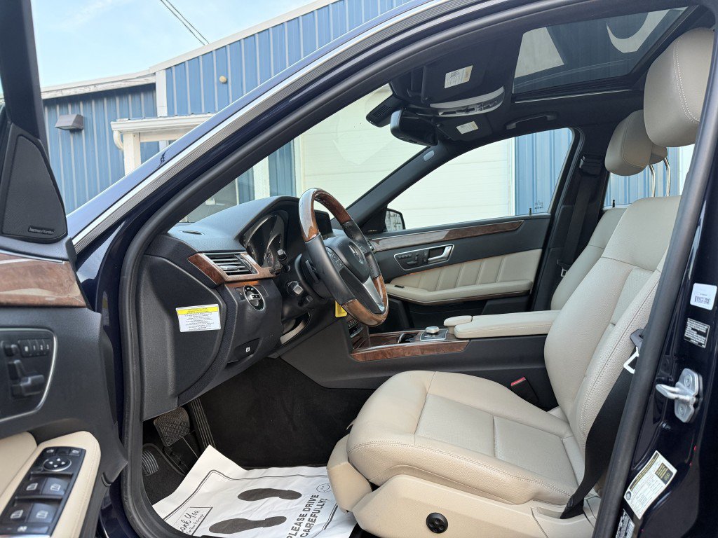 Used 2012 Mercedes-Benz E 350 4MATIC Sedan image 12