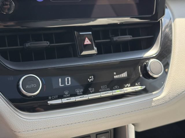 Used 2023 Toyota Corolla Cross LE w/ Moonroof Package AWD/4WD image 22