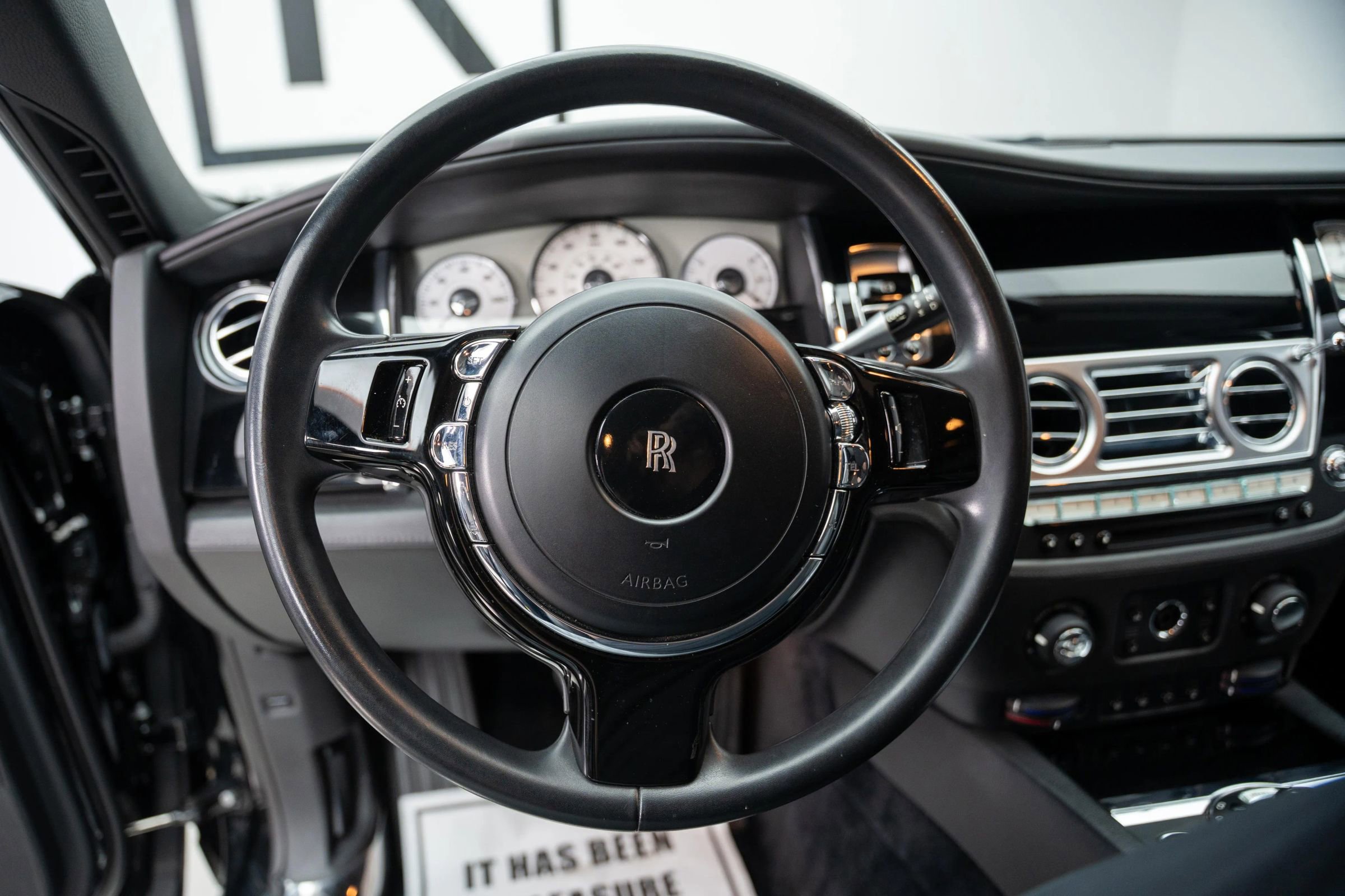 Used 2013 Rolls-Royce Ghost image 34