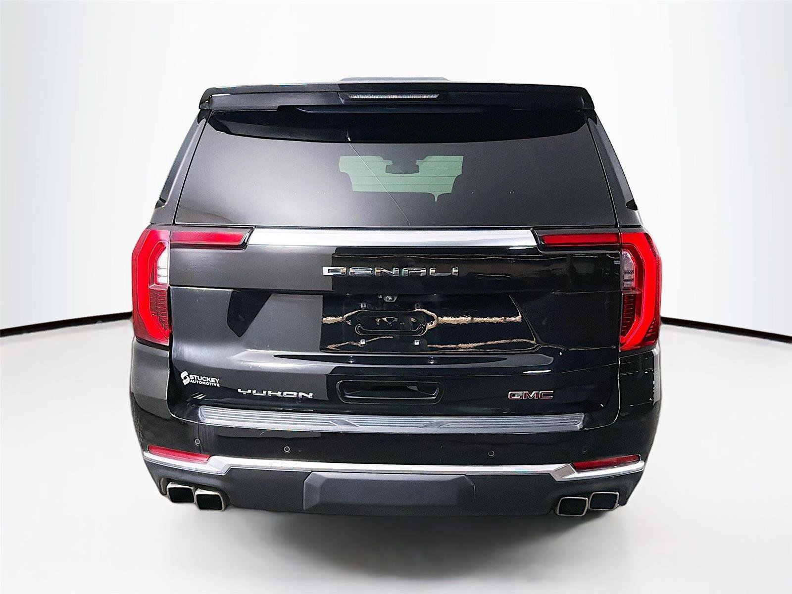 Used 2025 GMC Yukon Denali AWD/4WD image 6