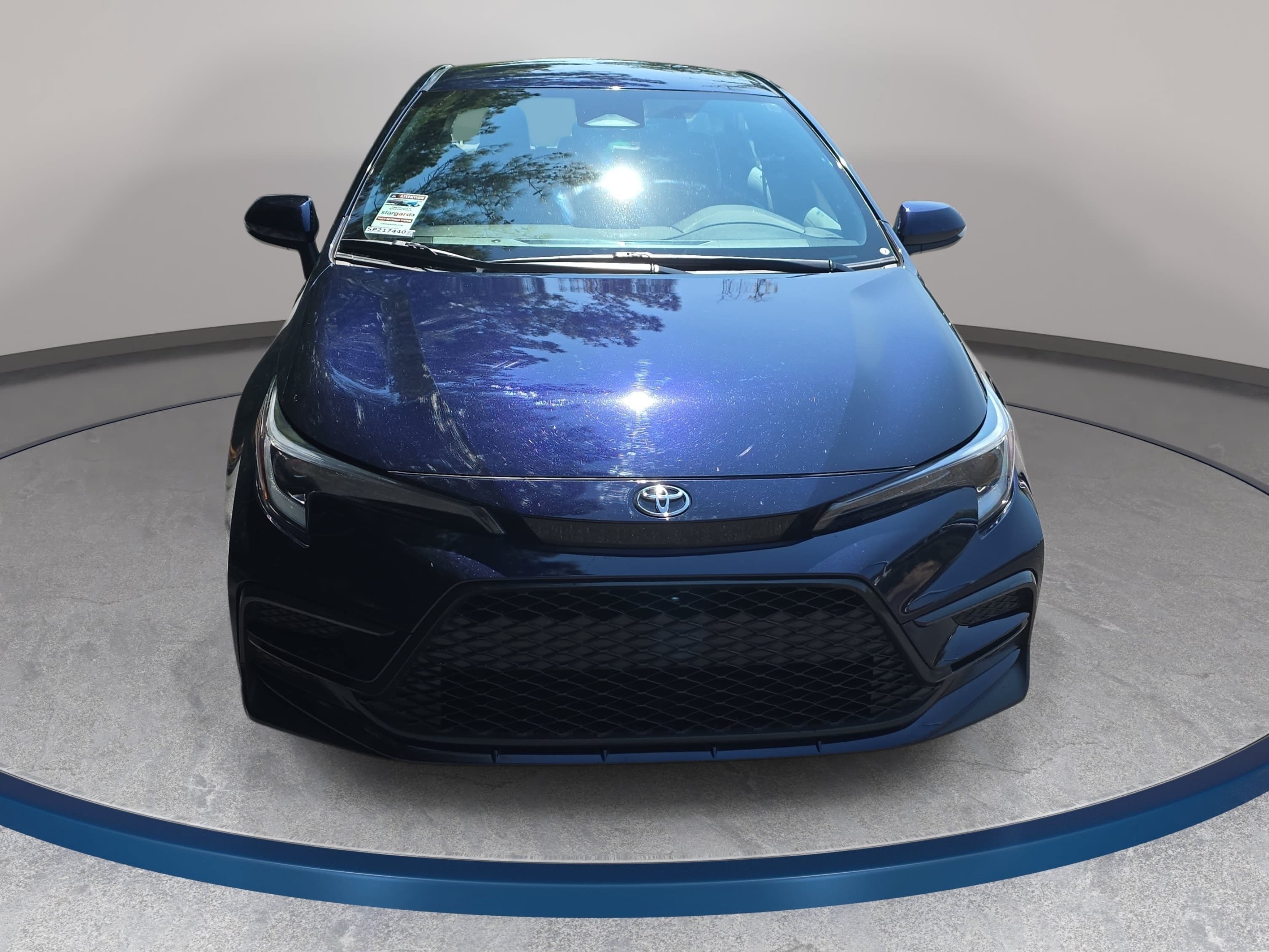 Used 2025 Toyota Corolla SE FWD image 2