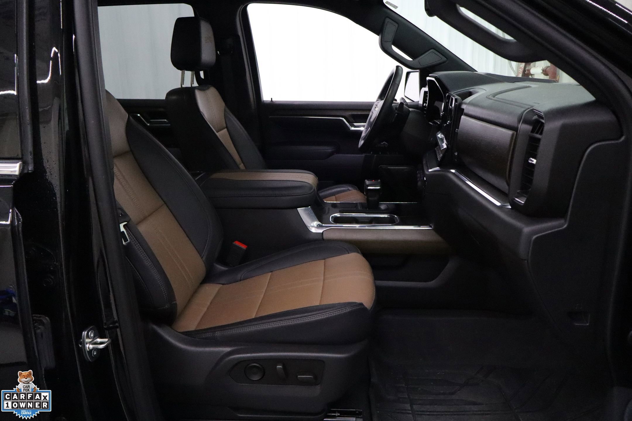 Used 2023 Chevrolet Silverado 1500 High Country image 30