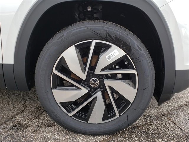 New 2026 Volkswagen Atlas SE image 12