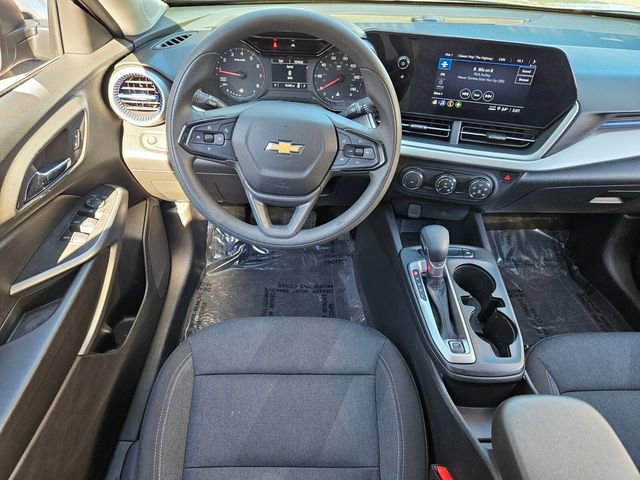 Used 2024 Chevrolet Trax LS image 14