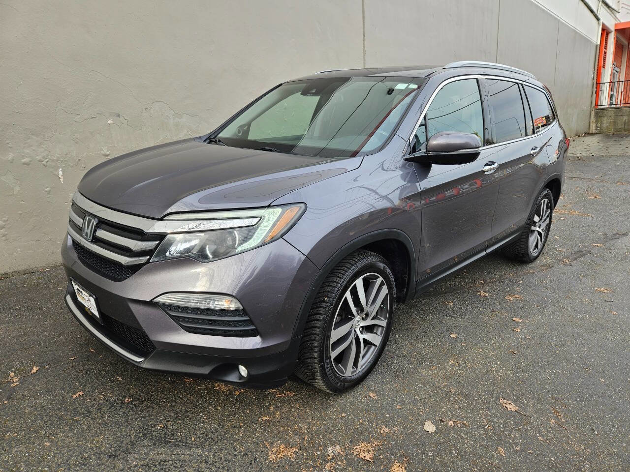 Used 2016 Honda Pilot Touring image 2