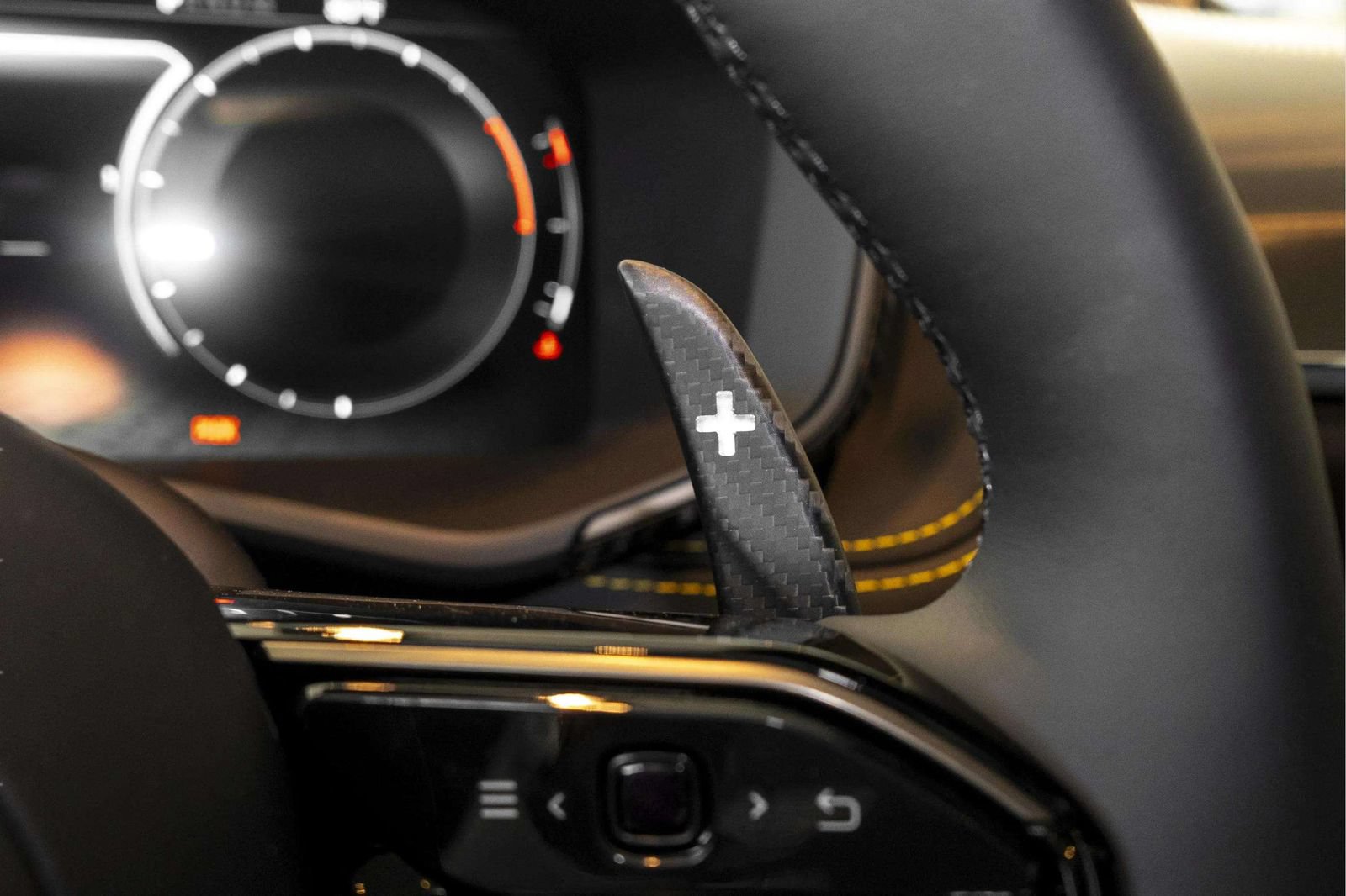 New 2026 Aston Martin DBX S AWD/4WD image 37