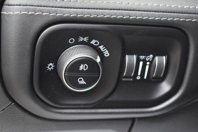 Used 2023 RAM 1500 Limited AWD/4WD image 32