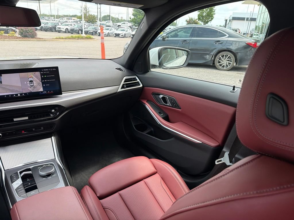 Used 2025 BMW 330i Sedan RWD image 29
