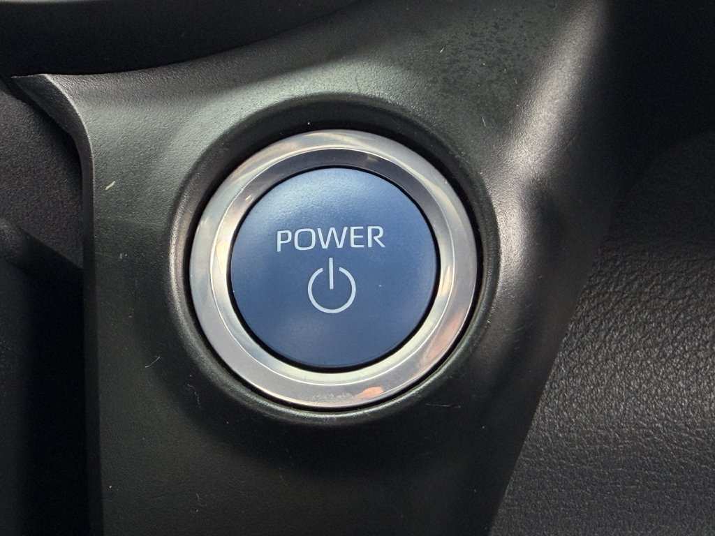 Used 2024 Toyota Sienna XLE Woodland Edition AWD/4WD image 21