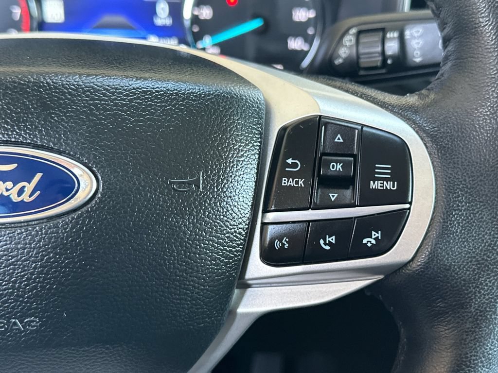 Used 2022 Ford Explorer XLT w/ Equipment Group 202A AWD/4WD image 31