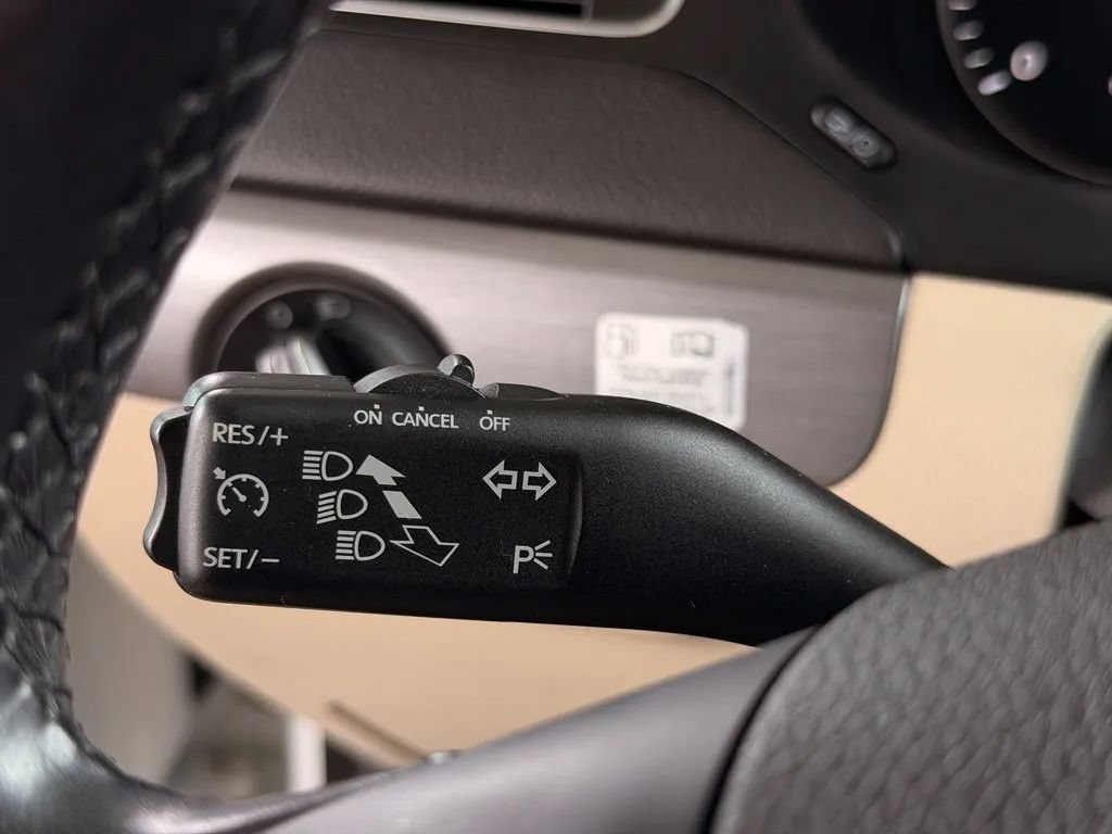 Used 2014 Volkswagen Jetta TDI FWD image 41