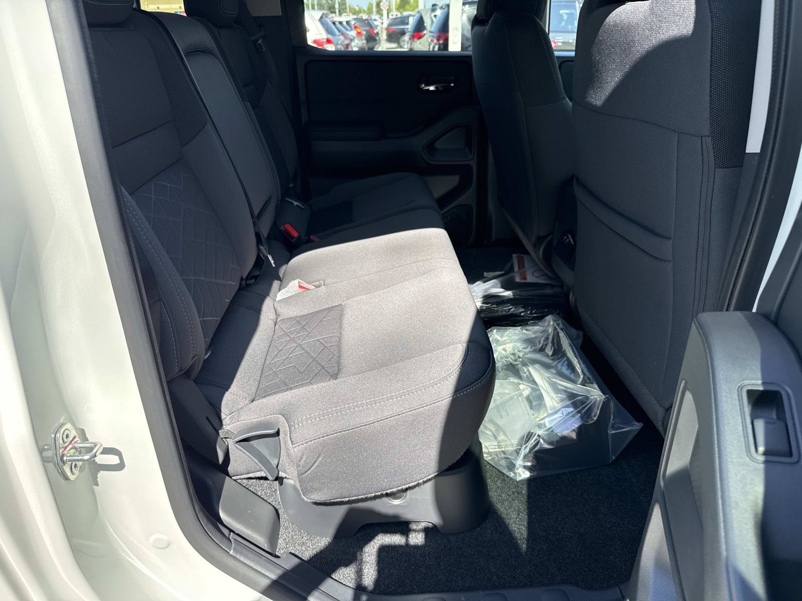 New 2027 Nissan Frontier SV w/ SV Convenience Package AWD/4WD image 26
