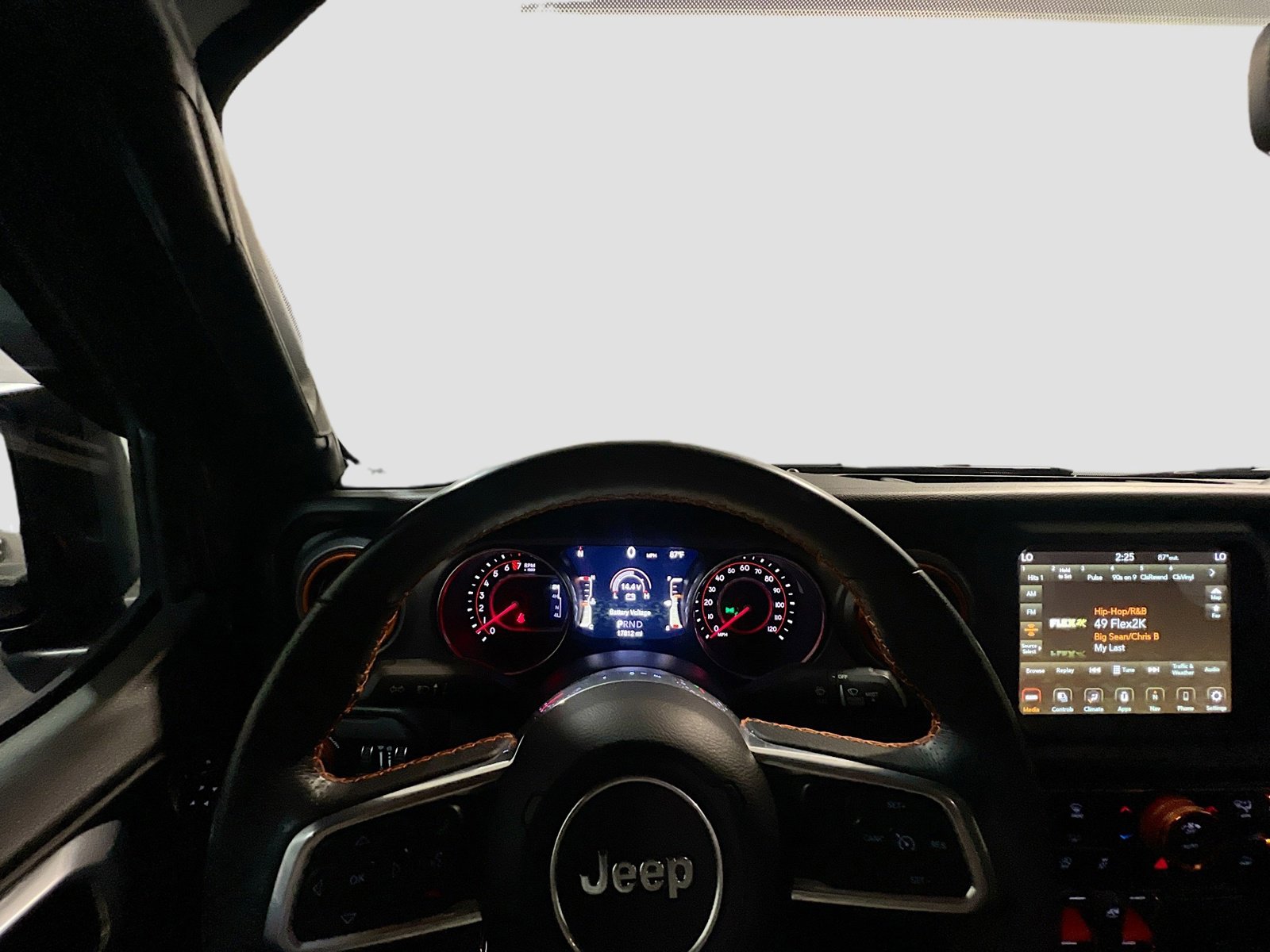 Used 2022 Jeep Gladiator Mojave w/ Safety Group AWD/4WD image 7