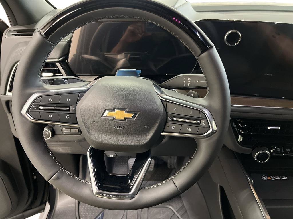 New 2026 Chevrolet Tahoe High Country AWD/4WD image 12