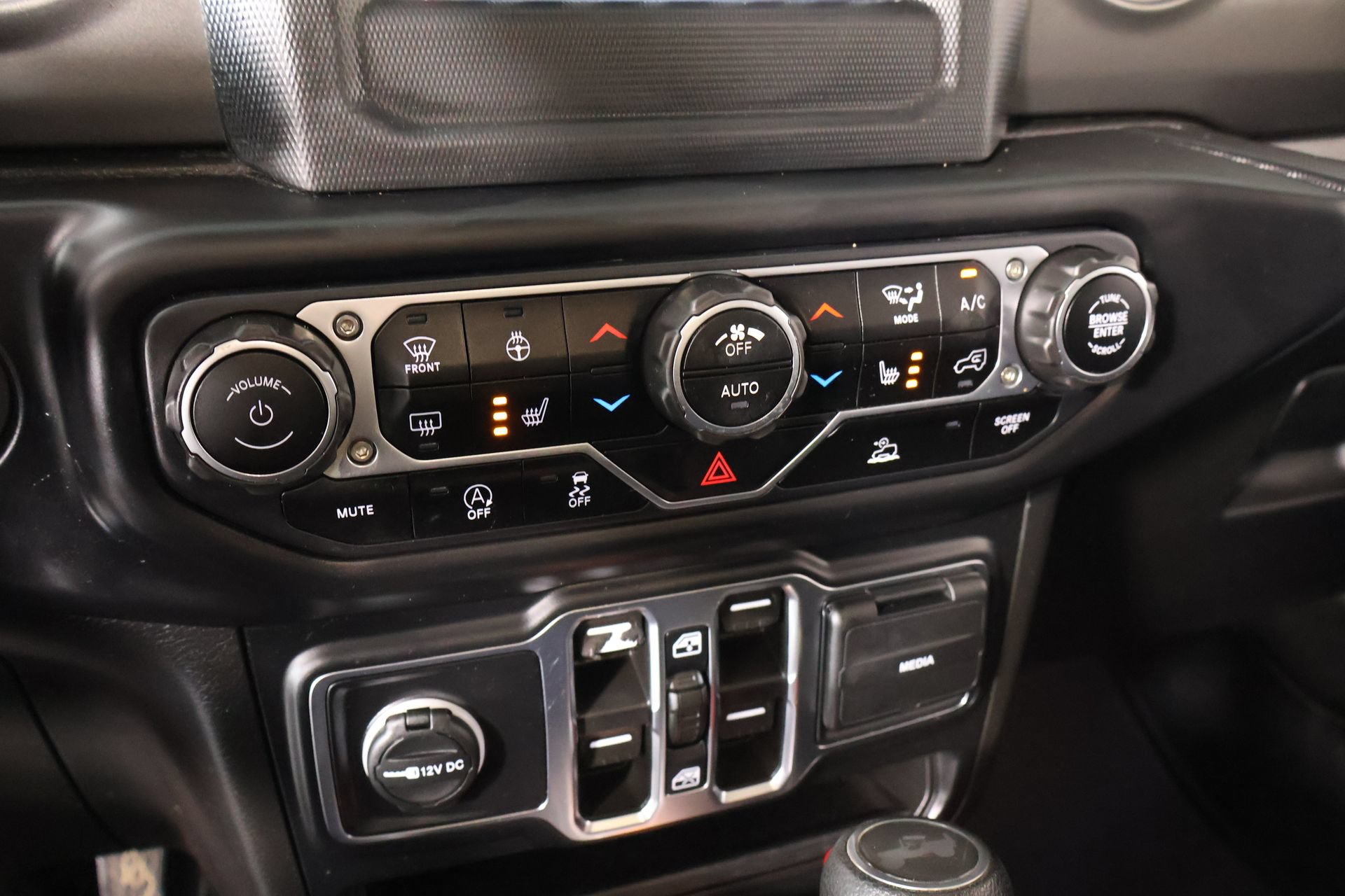 Used 2023 Jeep Wrangler Unlimited Sport AWD/4WD image 7