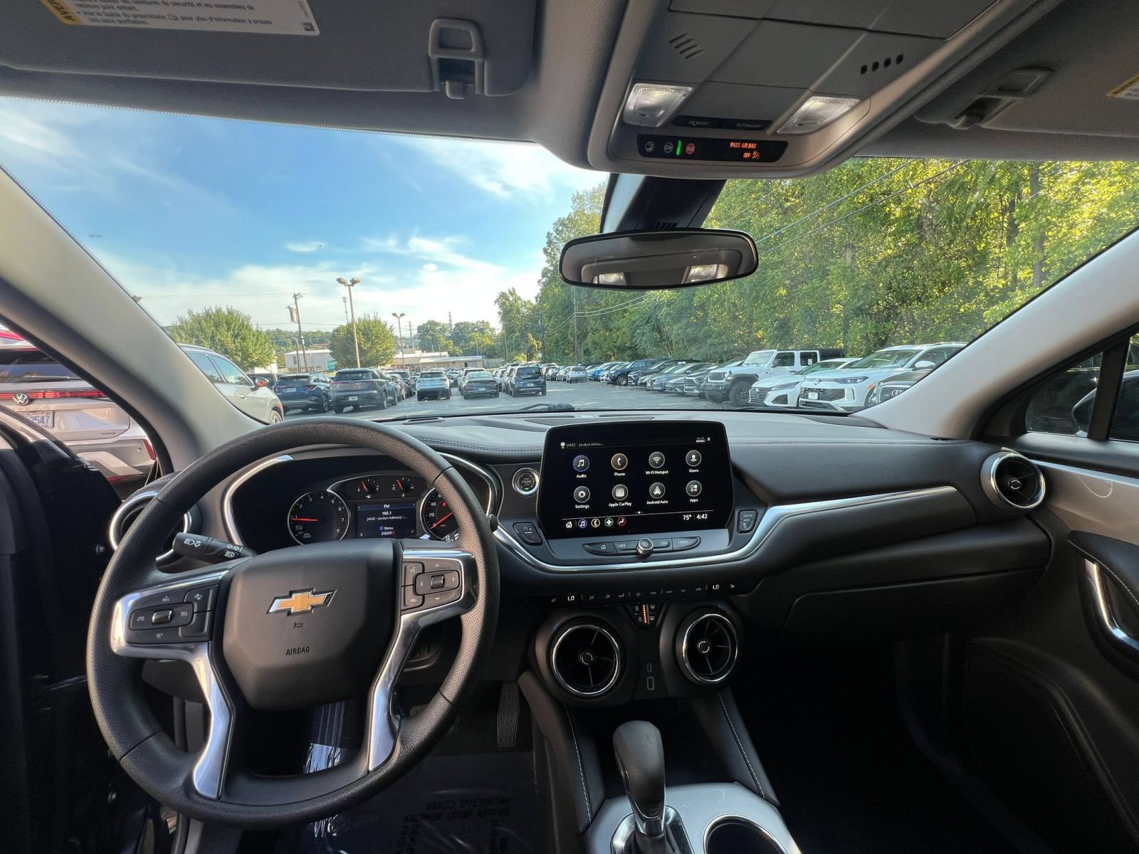 Used 2026 Chevrolet Blazer LT FWD image 32