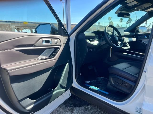 New 2026 Ford Explorer Platinum AWD/4WD image 14