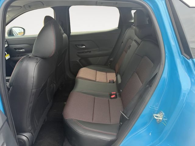 New 2026 Nissan Kicks SR AWD/4WD image 7