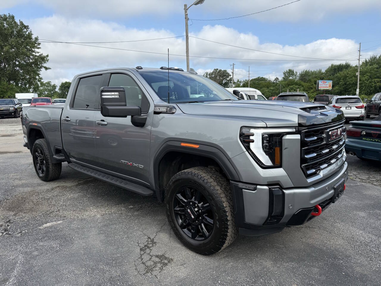 Used 2024 GMC Sierra 2500 AT4 w/ AT4 Premium Plus Package AWD/4WD image 7