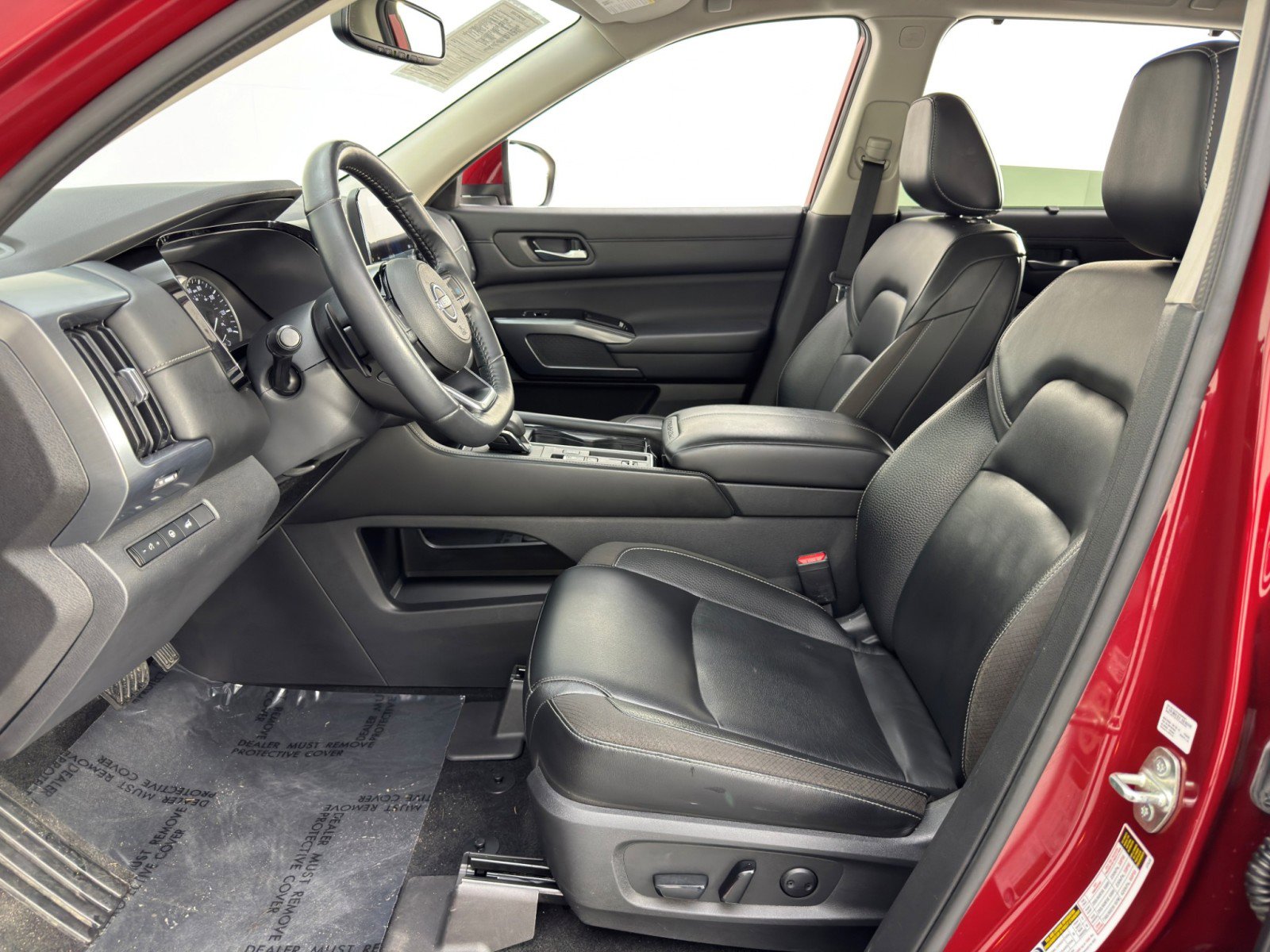 Used 2022 Nissan Pathfinder SL w/ Lighting Package (N92) image 15