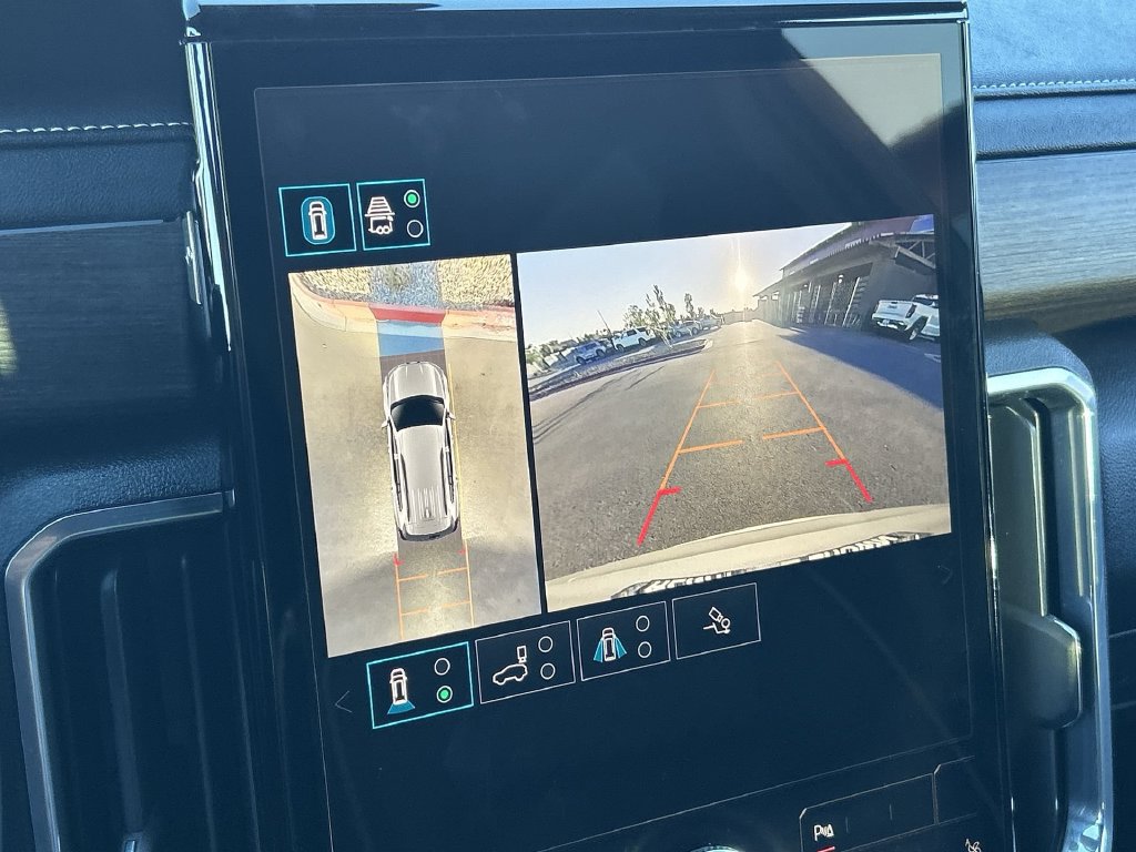 Used 2025 GMC Acadia Denali FWD image 15