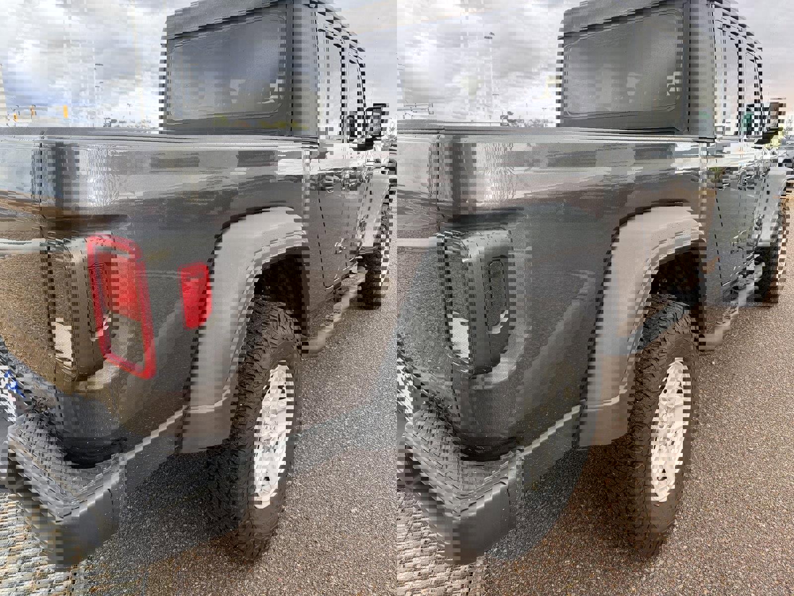 Used 2020 Jeep Gladiator Sport w/ Quick Order Package 24S image 15