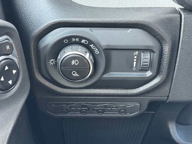 New 2026 Jeep Gladiator Sport AWD/4WD image 32