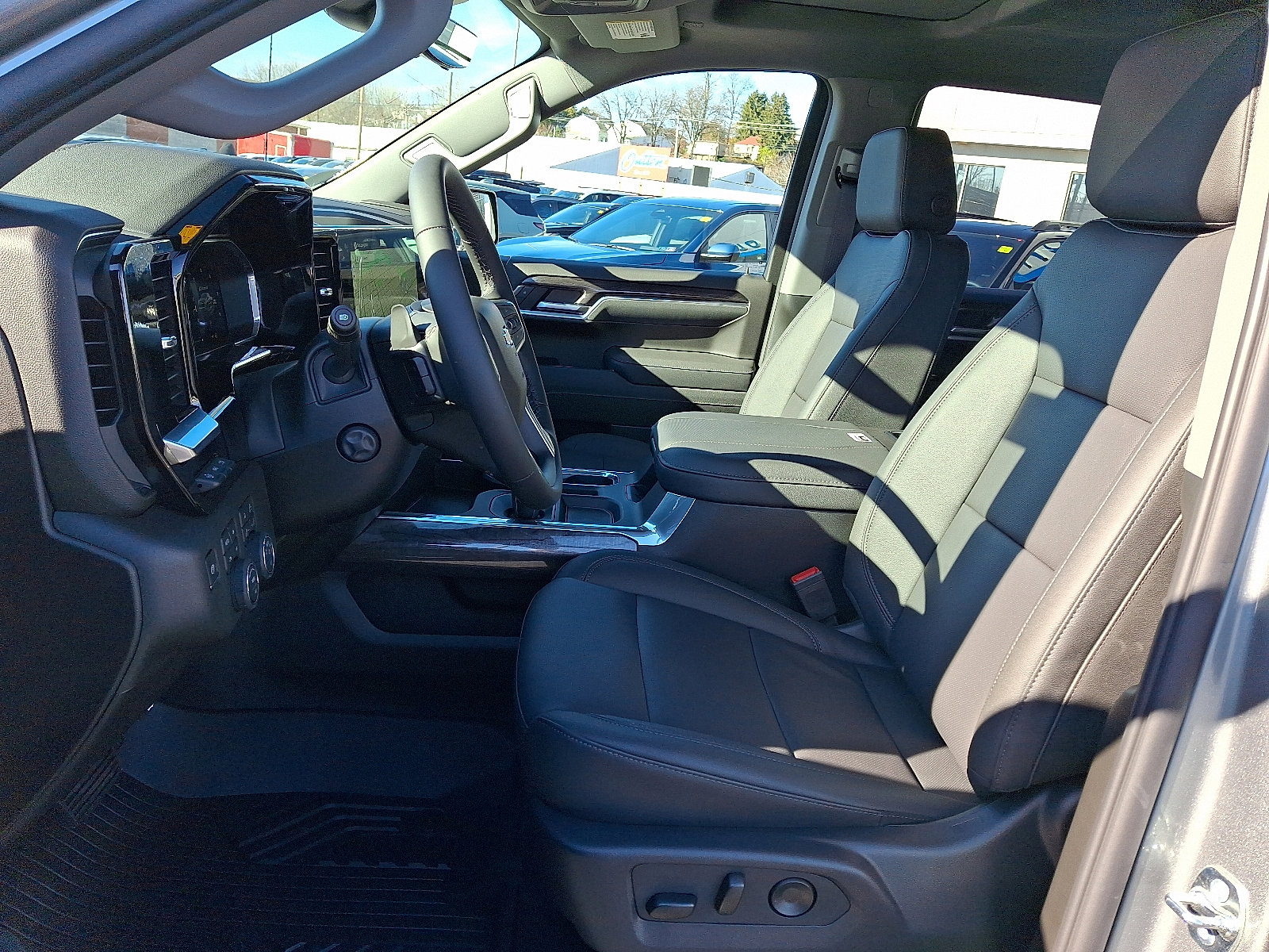 New 2026 Chevrolet Silverado 1500 LTZ w/ LTZ Premium Package image 6