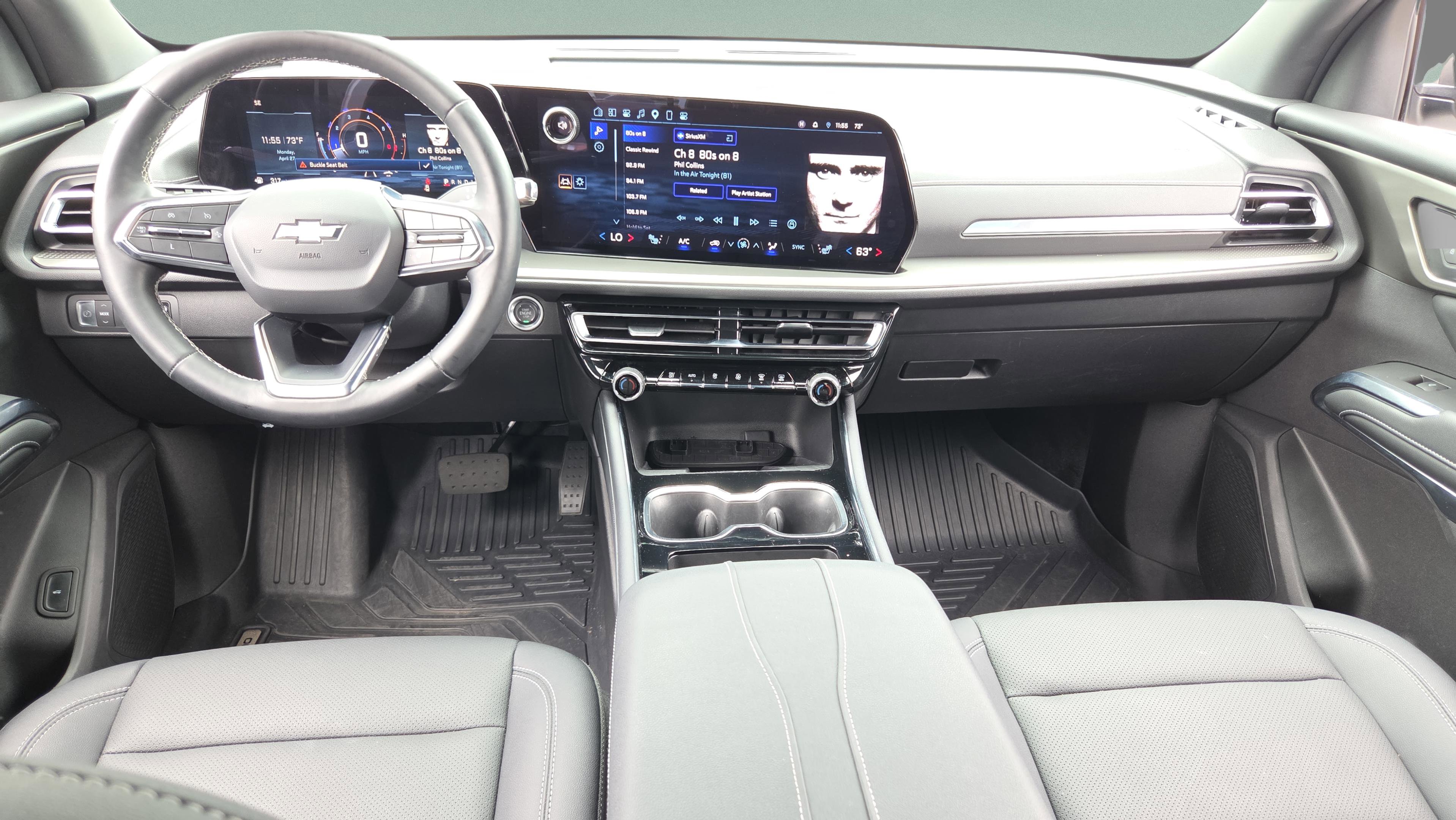 Used 2025 Chevrolet Traverse LT w/ Sun and Wheel Package FWD image 11