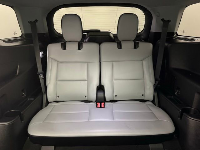 Used 2021 Ford Explorer XLT w/ Equipment Group 202A image 13