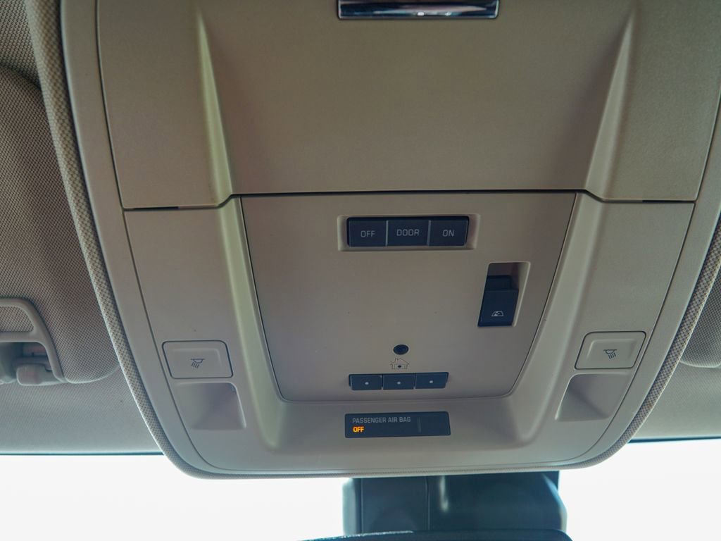 Used 2018 Chevrolet Silverado 1500 High Country image 29