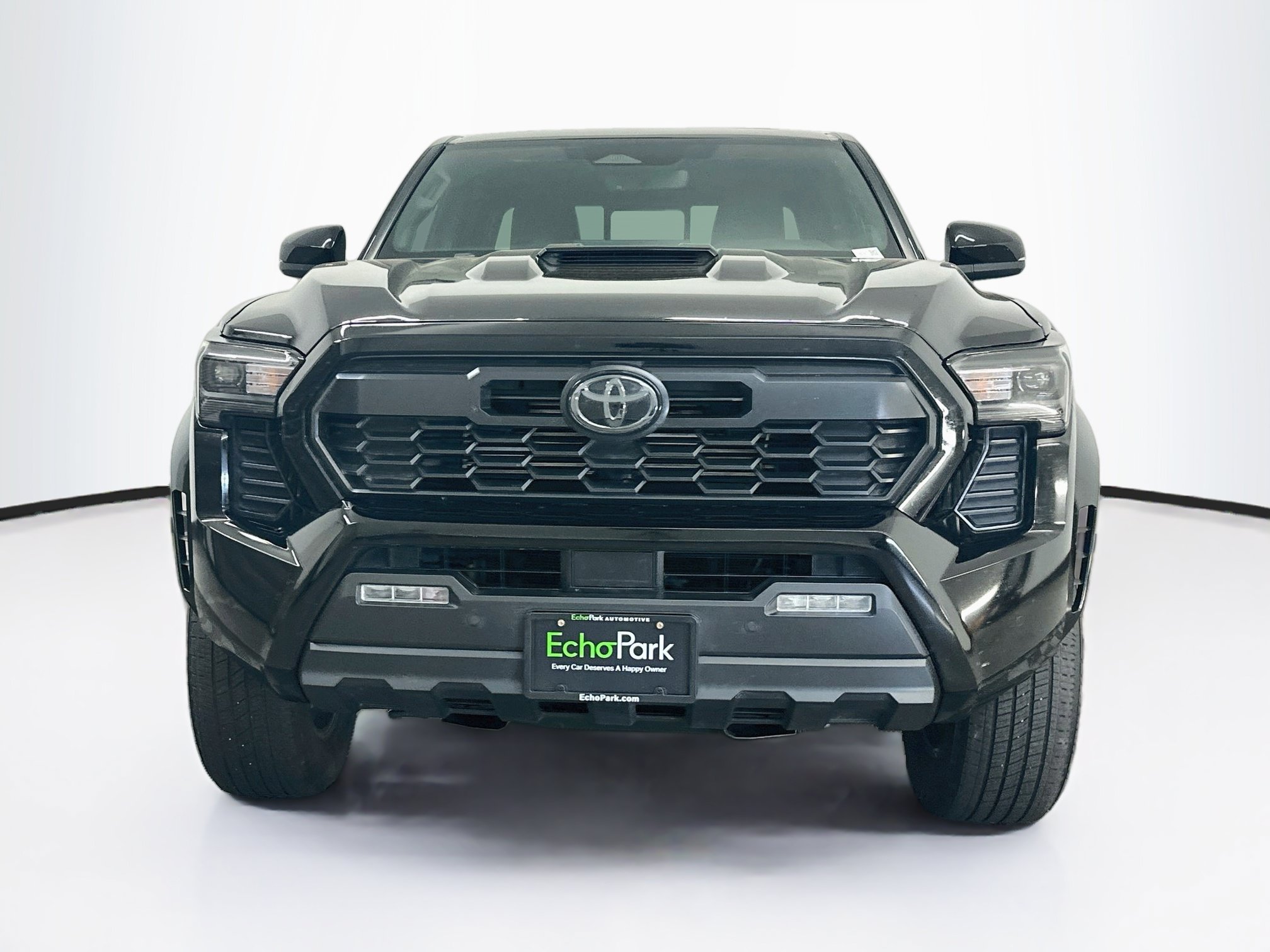 Used 2025 Toyota Tacoma TRD Sport w/ TRD Sport Upgrade Package AWD/4WD image 2