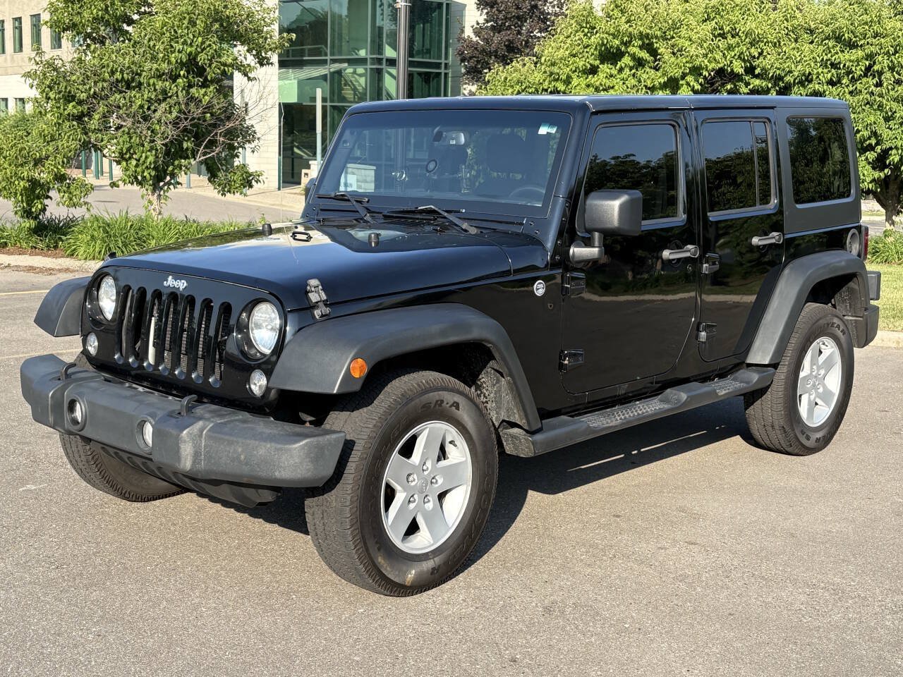 Used 2015 Jeep Wrangler Unlimited Sport w/ Quick Order Package 24S AWD/4WD image 2