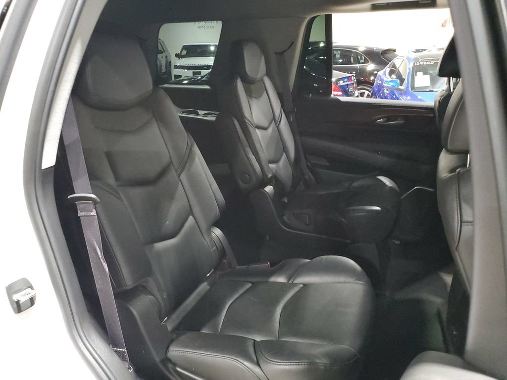 Used 2017 Cadillac Escalade Premium Luxury AWD/4WD image 20