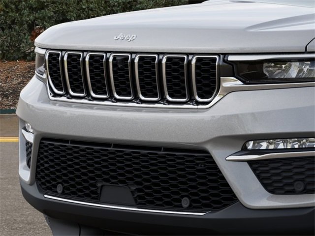 New 2025 Jeep Grand Cherokee Limited w/ Luxury Tech Group II image 11