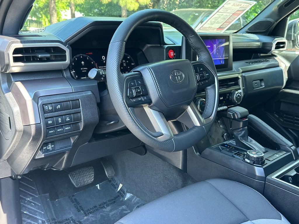 Used 2025 Toyota Tacoma TRD Off-Road w/ TRD Off Road Upgrade Package AWD/4WD image 17