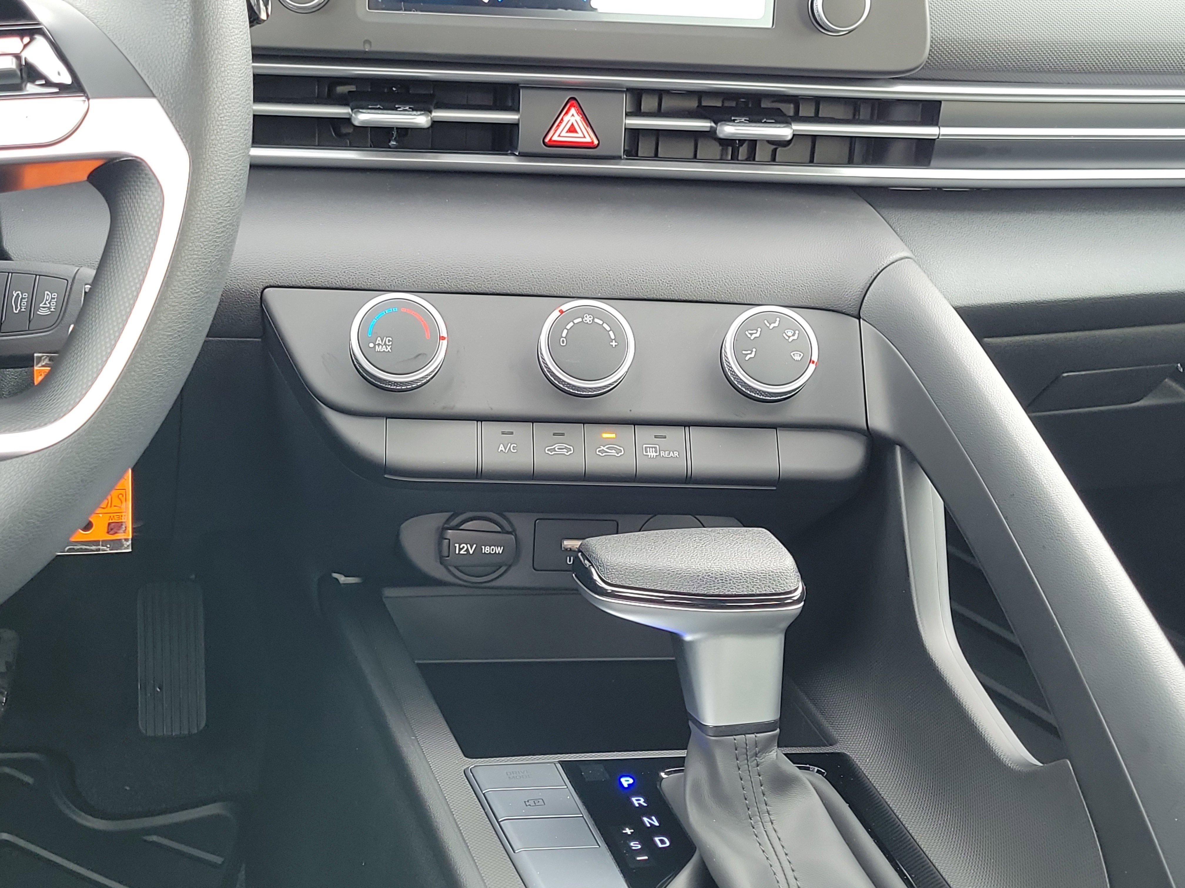 New 2026 Hyundai Elantra SE image 11