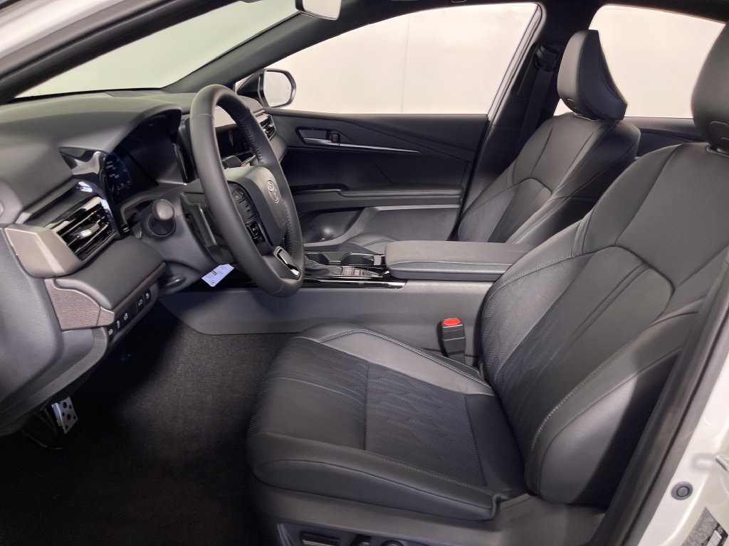New 2026 Toyota Camry XSE FWD image 12