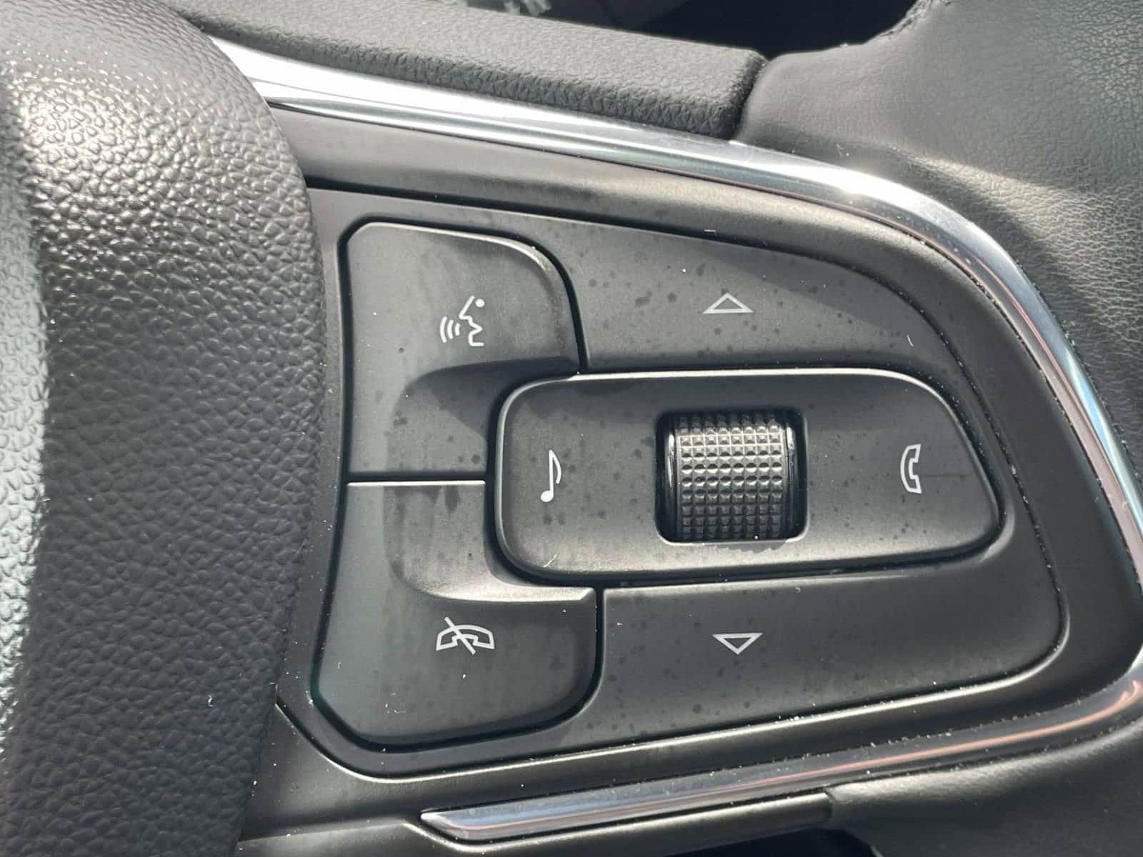 Used 2024 Buick Encore GX Sport Touring AWD/4WD image 21