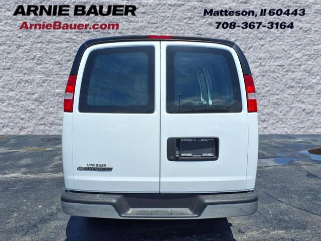 Used 2023 Chevrolet Express 2500 w/ Driver Convenience Package image 10