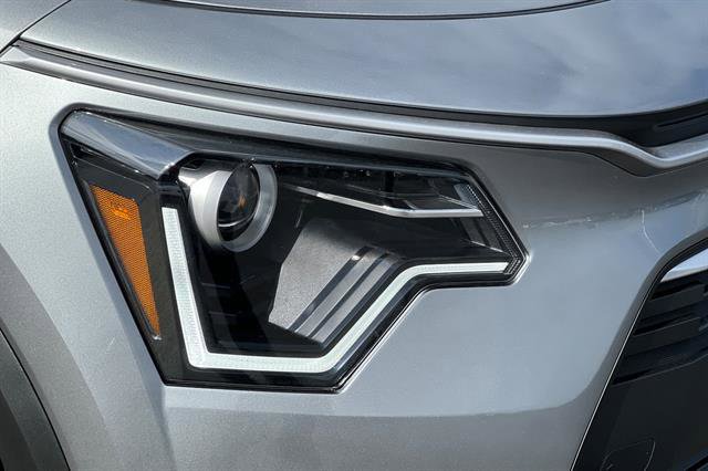 New 2026 Kia Niro LX image 29
