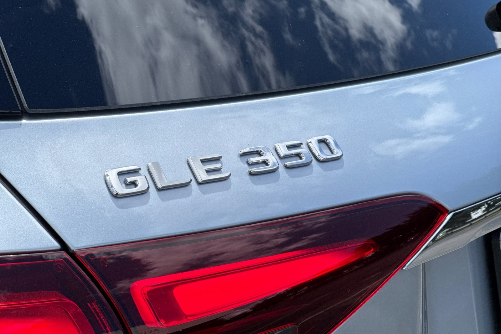 Used 2025 Mercedes-Benz GLE 350 4MATIC image 39