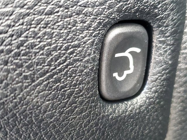 Used 2018 Jeep Grand Cherokee Limited image 14