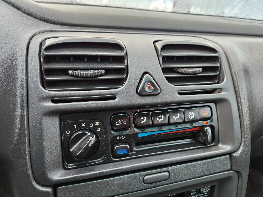 Used 1996 Subaru Legacy L image 18