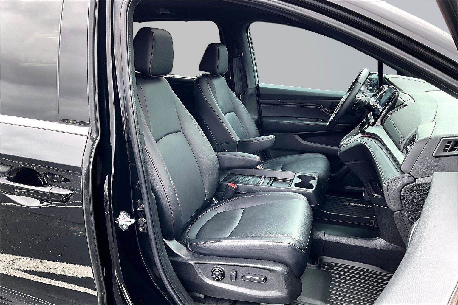 Used 2024 Honda Odyssey Sport image 8
